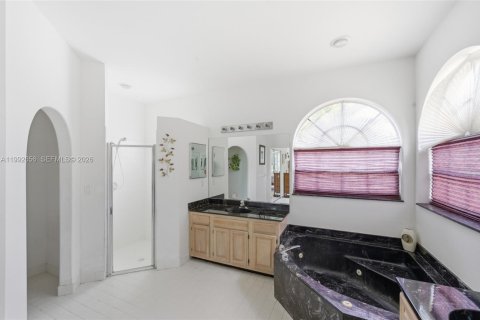 Купить виллу или дом в Уэстон, Флорида 5 спален, 288.46м2, № 2067616 - фото 20