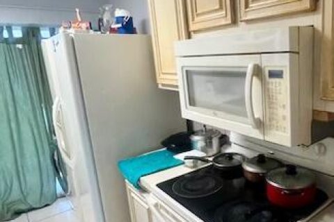 Купить кондоминиум в Корал-Спрингс, Флорида 3 комнаты, 115.66м2, № 2085815 - фото 7