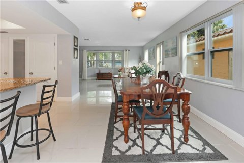 Купить виллу или дом в Холливуд, Флорида 2 спальни, 170.57м2, № 2005295 - фото 9