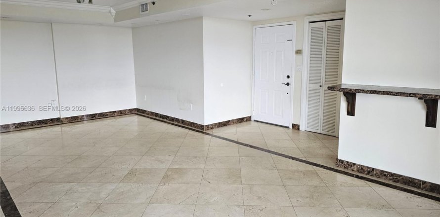 Condo in Miami, Florida, 2 bedrooms № 2256097