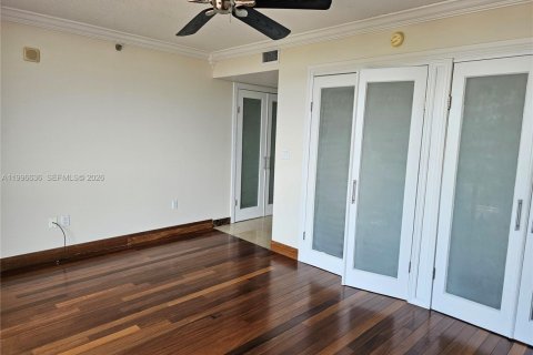 Condo in Miami, Florida, 2 bedrooms № 2256097 - photo 27