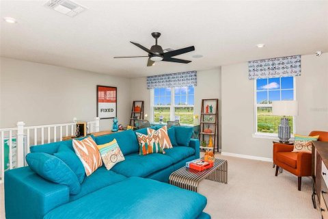 House in Sanford, Florida 5 bedrooms, 295.52 sq.m. № 1832996 - photo 5