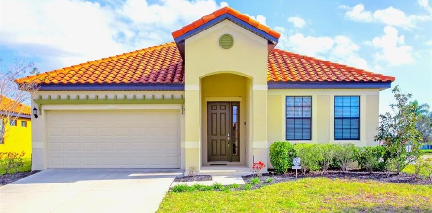 House in Davenport, Florida 4 bedrooms, 179.95 sq.m. № 1852703
