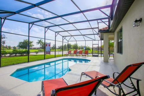 House in Davenport, Florida 4 bedrooms, 179.95 sq.m. № 1852703 - photo 19