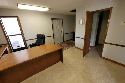 Propiedad comercial en alquiler en Altamonte Springs, Florida, 48.31 m2 № 1677489 - foto 5