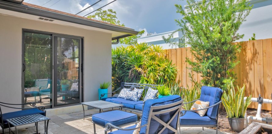 Casa en West Palm Beach, Florida 4 dormitorios, 173.63 m2 № 1175279