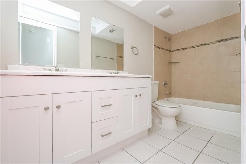 Casa en alquiler en Seffner, Florida, 4 dormitorios, 179.95 m2 № 1877018 - foto 13