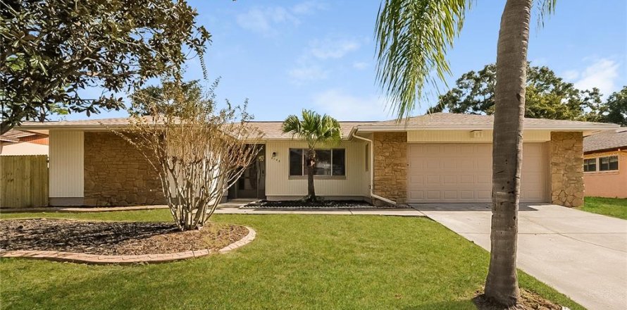 Villa ou maison à Seffner, Floride 4 chambres, 179.95 m2 № 1877018
