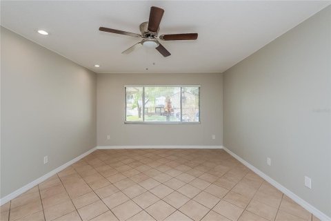 Casa en alquiler en Seffner, Florida, 4 dormitorios, 179.95 m2 № 1877018 - foto 2