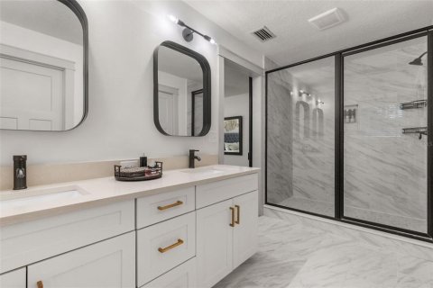 Casa en venta en Tampa, Florida, 3 dormitorios, 162.67 m2 № 2258291 - foto 23