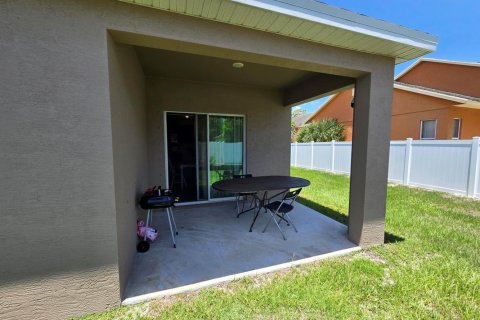 Villa ou maison à vendre à Port St. Lucie, Floride: 4 chambres, 169.73 m2 № 2086645 - photo 6