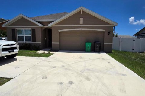 Villa ou maison à vendre à Port St. Lucie, Floride: 4 chambres, 169.73 m2 № 2086645 - photo 2