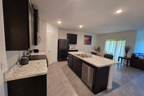 Villa ou maison à vendre à Port St. Lucie, Floride: 4 chambres, 169.73 m2 № 2086645 - photo 10