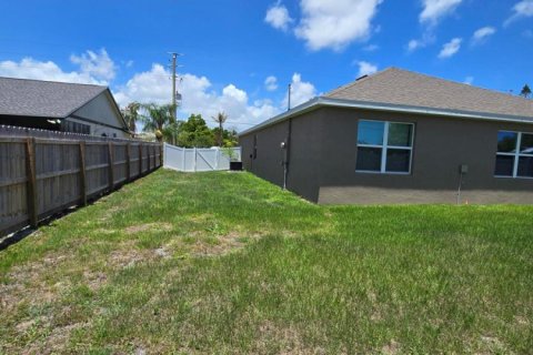 Villa ou maison à vendre à Port St. Lucie, Floride: 4 chambres, 169.73 m2 № 2086645 - photo 5