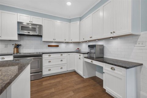Casa en venta en Tampa, Florida, 4 dormitorios, 156.35 m2 № 2384097 - foto 15
