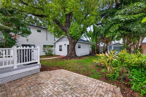 Casa en venta en Tampa, Florida, 4 dormitorios, 156.35 m2 № 2384097 - foto 30