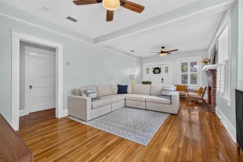 Casa en venta en Tampa, Florida, 4 dormitorios, 156.35 m2 № 2384097 - foto 7