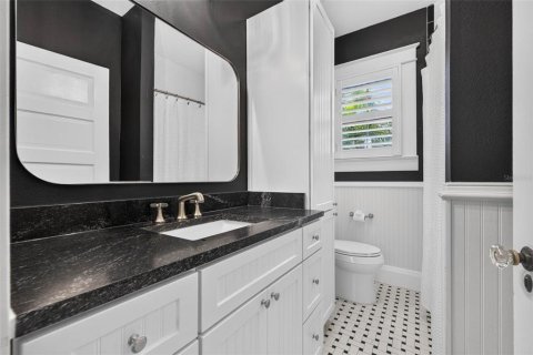 Casa en venta en Tampa, Florida, 4 dormitorios, 156.35 m2 № 2384097 - foto 24