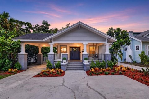 Casa en Tampa, Florida 4 dormitorios, 156.35 m2 № 2384097