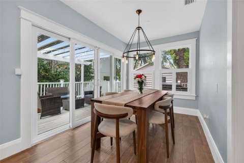 Casa en venta en Tampa, Florida, 4 dormitorios, 156.35 m2 № 2384097 - foto 16