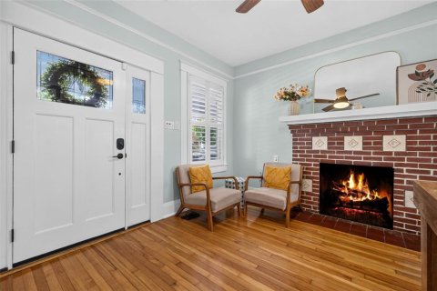 Casa en venta en Tampa, Florida, 4 dormitorios, 156.35 m2 № 2384097 - foto 6