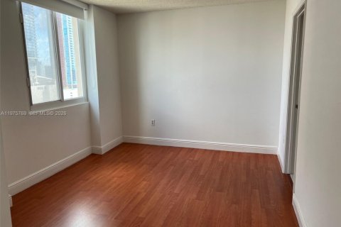 Condo in Miami, Florida, 2 bedrooms  № 2053072 - photo 8