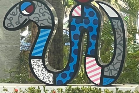 Condo in Miami, Florida, 2 bedrooms  № 2053072