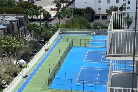 Condo in Miami, Florida, 2 bedrooms  № 2053072 - photo 5