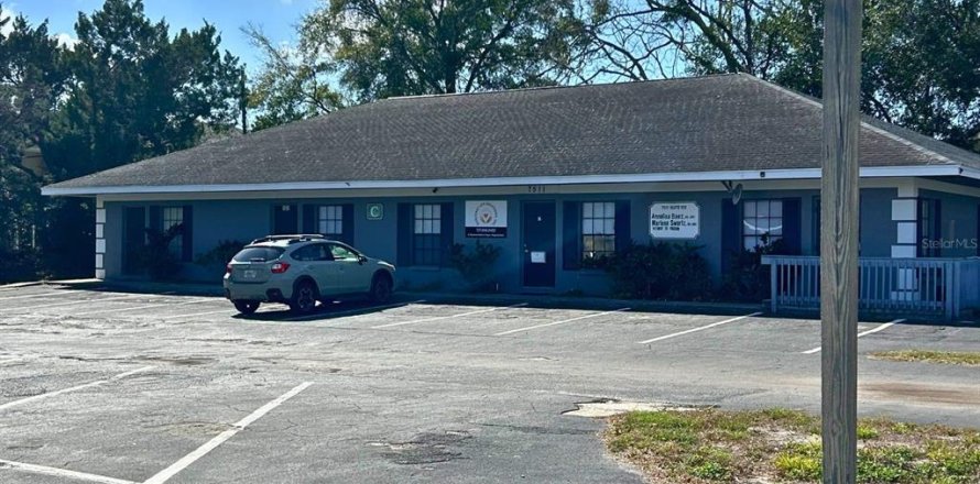Propiedad comercial en New Port Richey, Florida 130.06 m2 № 1718906