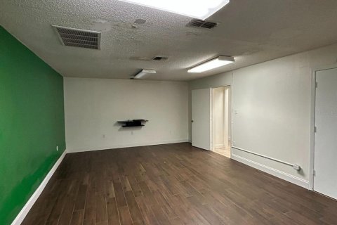 Commercial property in New Port Richey, Florida 130.06 sq.m. № 1718906 - photo 22