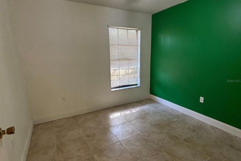 Propiedad comercial en alquiler en New Port Richey, Florida, 130.06 m2 № 1718906 - foto 6