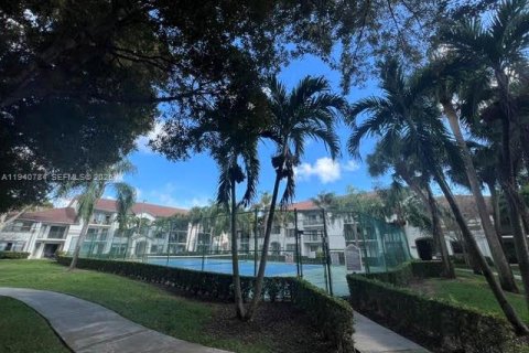 Condominio en alquiler en Hollywood, Florida, 1 dormitorio, 60.39 m2 № 1997789 - foto 17