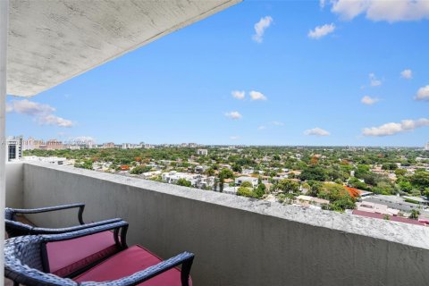 Condominio en venta en Miami, Florida, 1 dormitorio, 75.81 m2 № 1747972 - foto 9