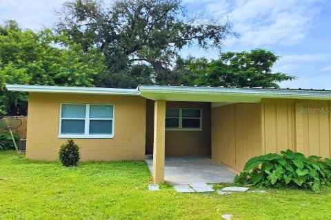 House in Orlando, Florida 2 bedrooms, 69.68 sq.m. № 2379522