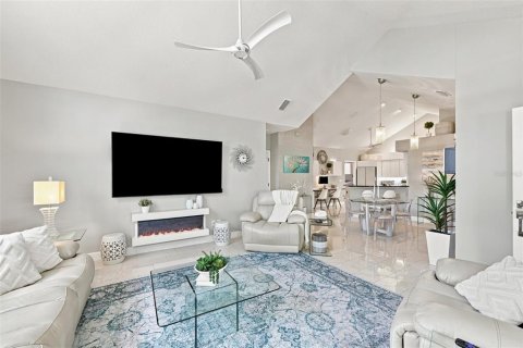 Condo in Ruskin, Florida, 3 bedrooms  № 2347545 - photo 12