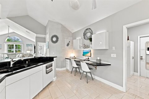 Condo in Ruskin, Florida, 3 bedrooms  № 2347545 - photo 18