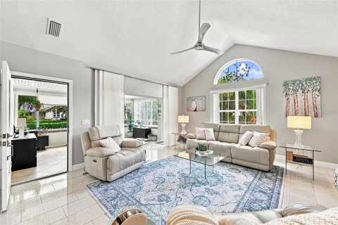 Condo in Ruskin, Florida, 3 bedrooms  № 2347545 - photo 9