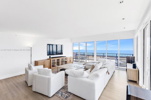 Condo in Key Biscayne, Florida, 3 bedrooms  № 1898198 - photo 2
