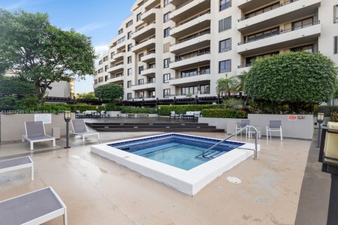 Condo in Key Biscayne, Florida, 3 bedrooms  № 1898198 - photo 29