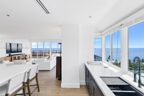 Condo in Key Biscayne, Florida, 3 bedrooms  № 1898198 - photo 4