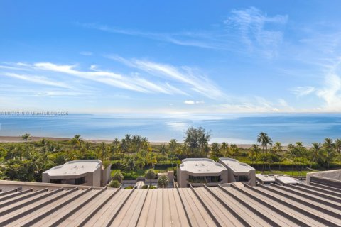 Condo in Key Biscayne, Florida, 3 bedrooms  № 1898198 - photo 18