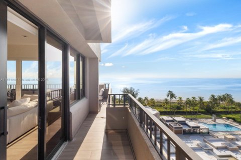 Condo in Key Biscayne, Florida, 3 bedrooms  № 1898198 - photo 23