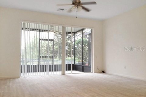 Touwnhouse à vendre à Sanford, Floride: 3 chambres, 156.73 m2 № 2297204 - photo 2