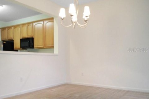 Touwnhouse à vendre à Sanford, Floride: 3 chambres, 156.73 m2 № 2297204 - photo 4
