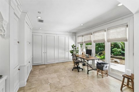 House in Boca Raton, Florida 3 bedrooms, 249.81 sq.m. № 2086927 - photo 27