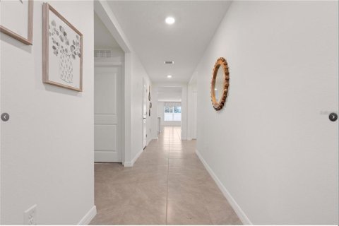 House in Tampa, Florida 4 bedrooms, 212.47 sq.m. № 1832871 - photo 2