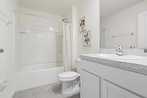 House in Tampa, Florida 4 bedrooms, 212.47 sq.m. № 1832871 - photo 14