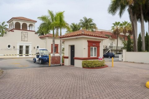 Condo à Pinecrest, Floride, 3 chambres  № 2080643