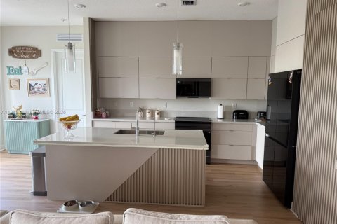 House in Miramar, Florida 6 bedrooms, 337.51 sq.m. № 2030648 - photo 18