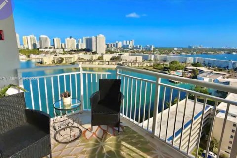 Copropriété à louer à Aventura, Floride: 1 chambre, 93.37 m2 № 1986375 - photo 6